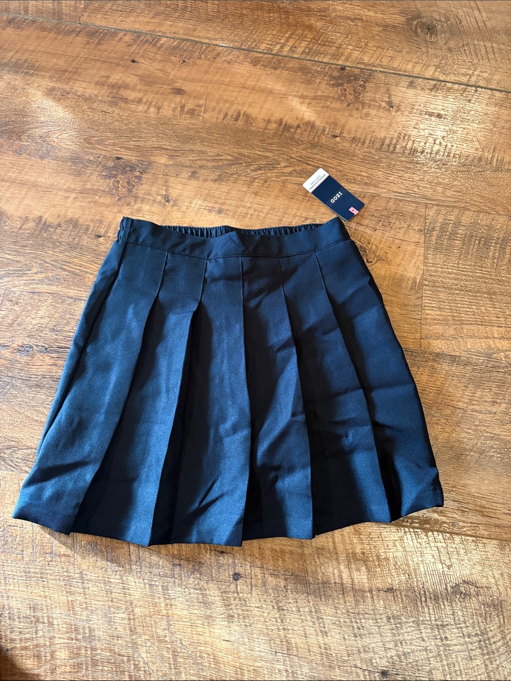 Izod Girls Pleated Skort in Navy size 14